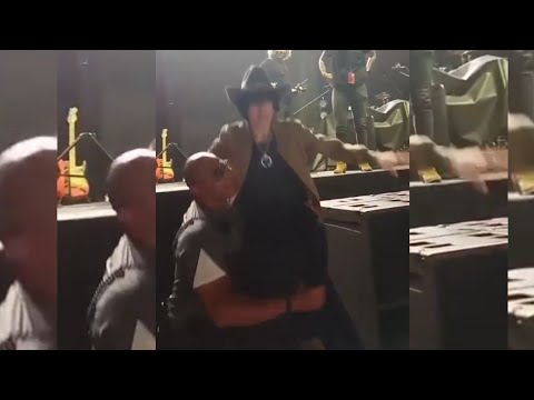 LP Funny moments from his tour and friends 🤭 2022