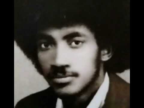 Bereket Araya/በረኸት ኣርኣያ Old Eritrean song  Akal /ኣካል