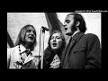 The Young Tradition -  The Brisk Young Widow
