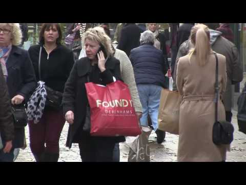 Norwich bucks national trend as thousands of extra shoppers pour into the city