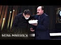 Romică Țociu I A Făcut O Lui Dan Negru La Scenă Misterelor L A Băgat Cu Fața într Un Tort