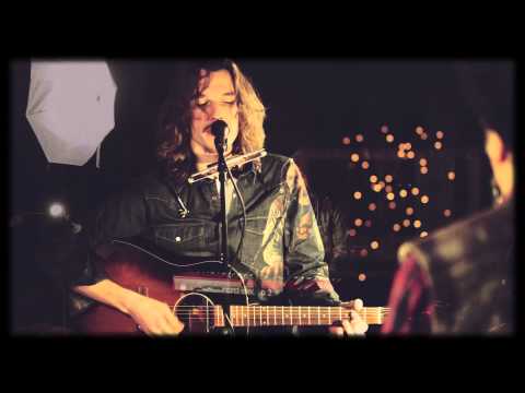 Blues Trackers - Looking for myself (acoustic version)