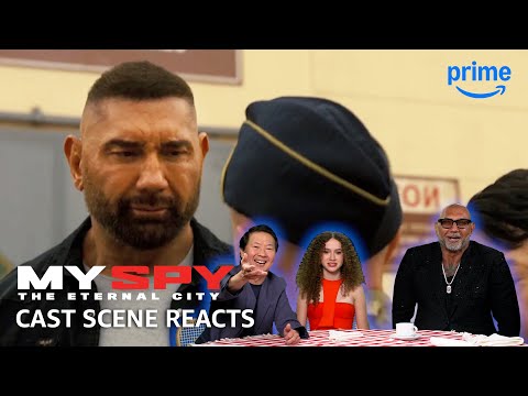 The Cast Reacts to Thrilling and Funny Scenes