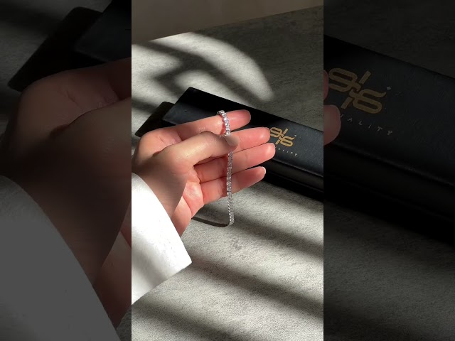 سوارة سواروفسكي تنس - مستوحاة