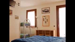 preview picture of video 'Bed & Breakfast Mestre Venice Big Rooms'