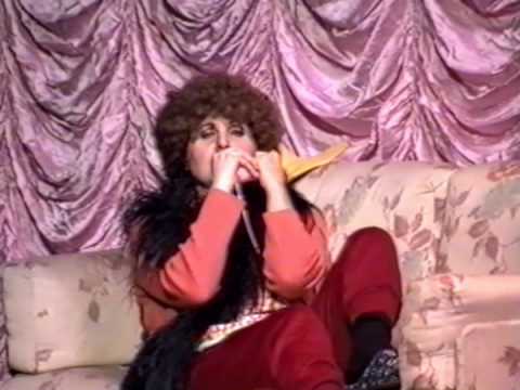 Burlamacco 81: Laviti le mani o leto (1994) - Telefono erotico