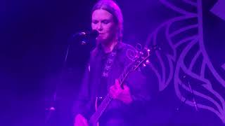 Juliana Hatfield: SOMEBODY IS WAITING FOR ME [From Beautiful Creature]  Live in Concert 12/11/2022