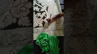 preview picture of video 'Kalamkari hand painting sarees'