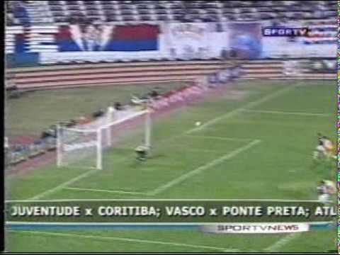 21/09/2005 - Paraná 4 X 1 Brasiliense : Gol de Mário César
