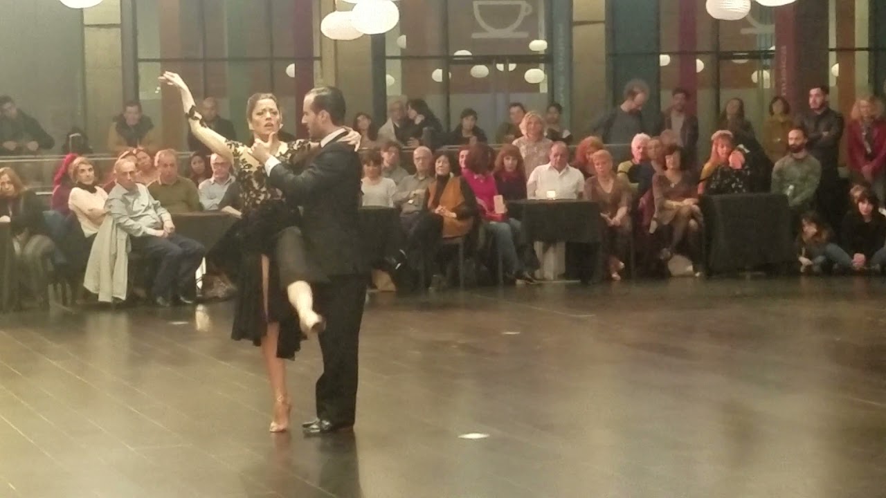 El Cruce Vanesa Villalba y Facundo Piñero Sabado Milonga en CCK BsAs, August 2019