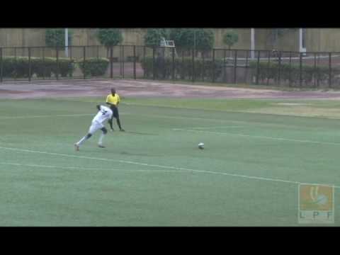 Penalty Blé Treika Nilmar pendant la finale de la coupe 2016