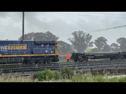 NR67, NR65, 9323, and 9324 back onto 3YN2