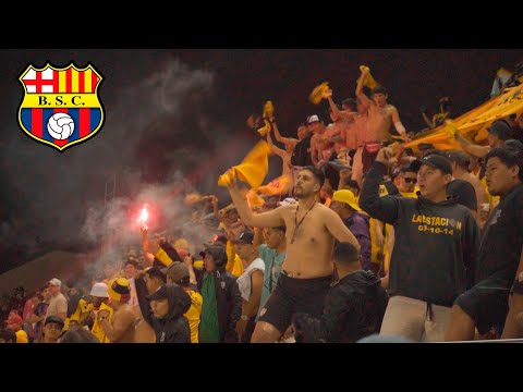 "Barcelona SC. pierde vs Delfin (1-0) pero la hinchada no dejó de alentar | Sur Oscura 2022" Barra: Sur Oscura • Club: Barcelona Sporting Club