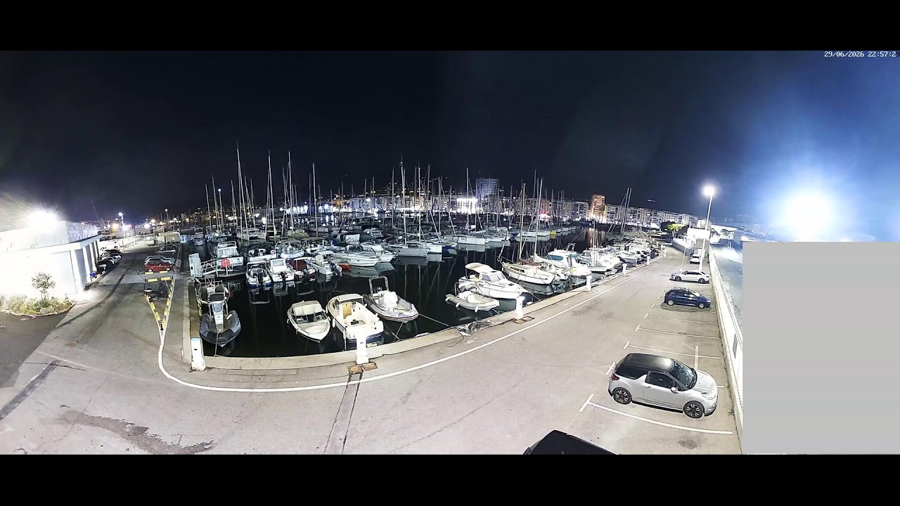 Live webcam view of Old Port of the Vieille Darse