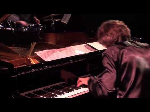 Dimitri Naïditch: Bach, Concerto in A Minor [in Jazz] - La Gaîté Montparnasse Theatre (Paris)