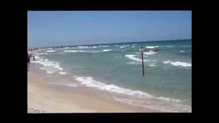 preview picture of video 'Stormy sea in Ashdod July 30, 2013 (view Therapy)'