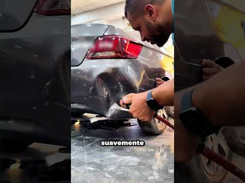 El truco del desatascador para dejar tu auto como nuevo