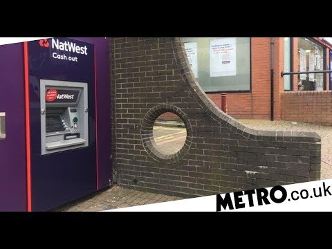 ‘Glorious’ hole in the wall becomes unexpected tourist attraction