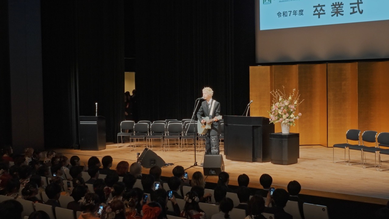 【MON7A】卒業記念企画🌸「俺も一緒に卒業させて〜！」サプライズ凸大成功！