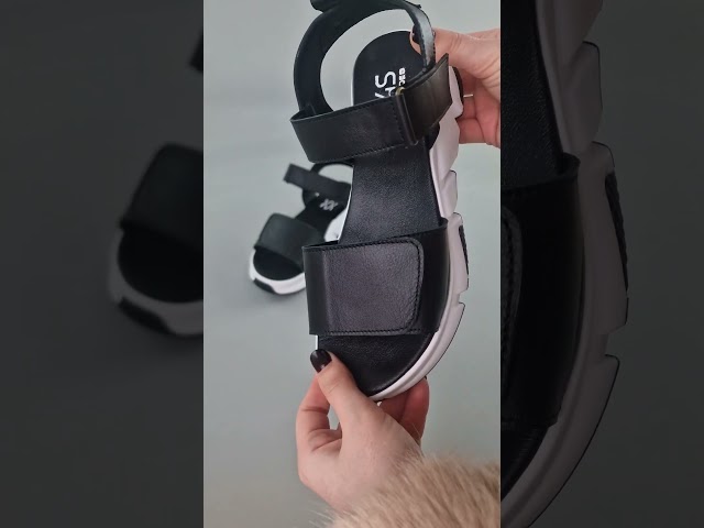 Чоботи жіночі шкіряні байка хутро 592641 Чорний Сандалі жіночі шкіра 591630 Чорно-білі