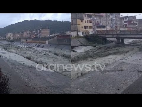 “Tërbohet” përroi i Zaranikës në Elbasan, dëmton argjinaturën mbrojtëse