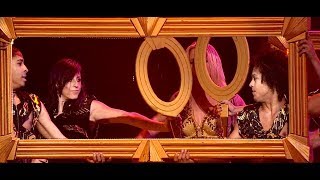 Britney Spears ft Sabi - (Drop Dead) Beautiful (live Femme Fatale Tour)