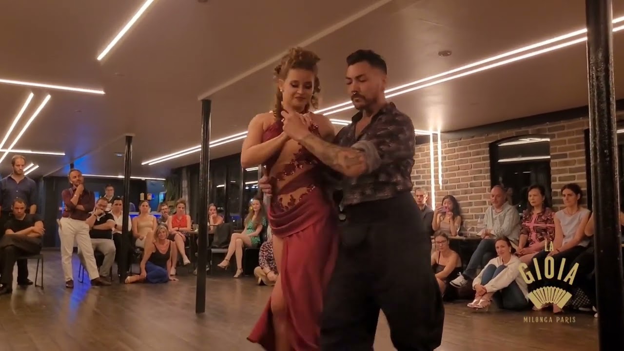 AGOSTINA TARCHINI & ERVEN DAVID SAMANIEGO (2/4) @ Milonga LA GIOIA, Paris