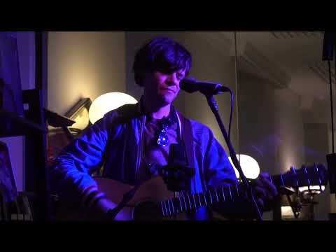 Der Nino aus Wien "Mehr von Wien/Alles 1 Scheiss" Café Windstill Wien 15. April 2023