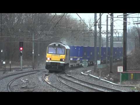 92041 4m63 Mossend - Hams Hall, 31st January 2014