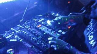 DJ Johnny Juice doing Merengue in Hybrid Mode