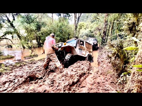 Transcatarina 2023 Adventure 02 EP 03 - A Trilha virou um Parque das Águas, carros ou barcos?