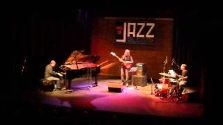5498 - Sergio Gruz, Alejandro Herrera y Tomas Babjaczuk en Jazzologia - 21/5/13 