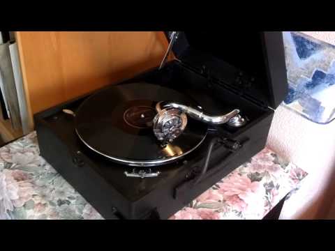 "Pretty Little Black-Eyed Susie" played on 1940 HMV 97c