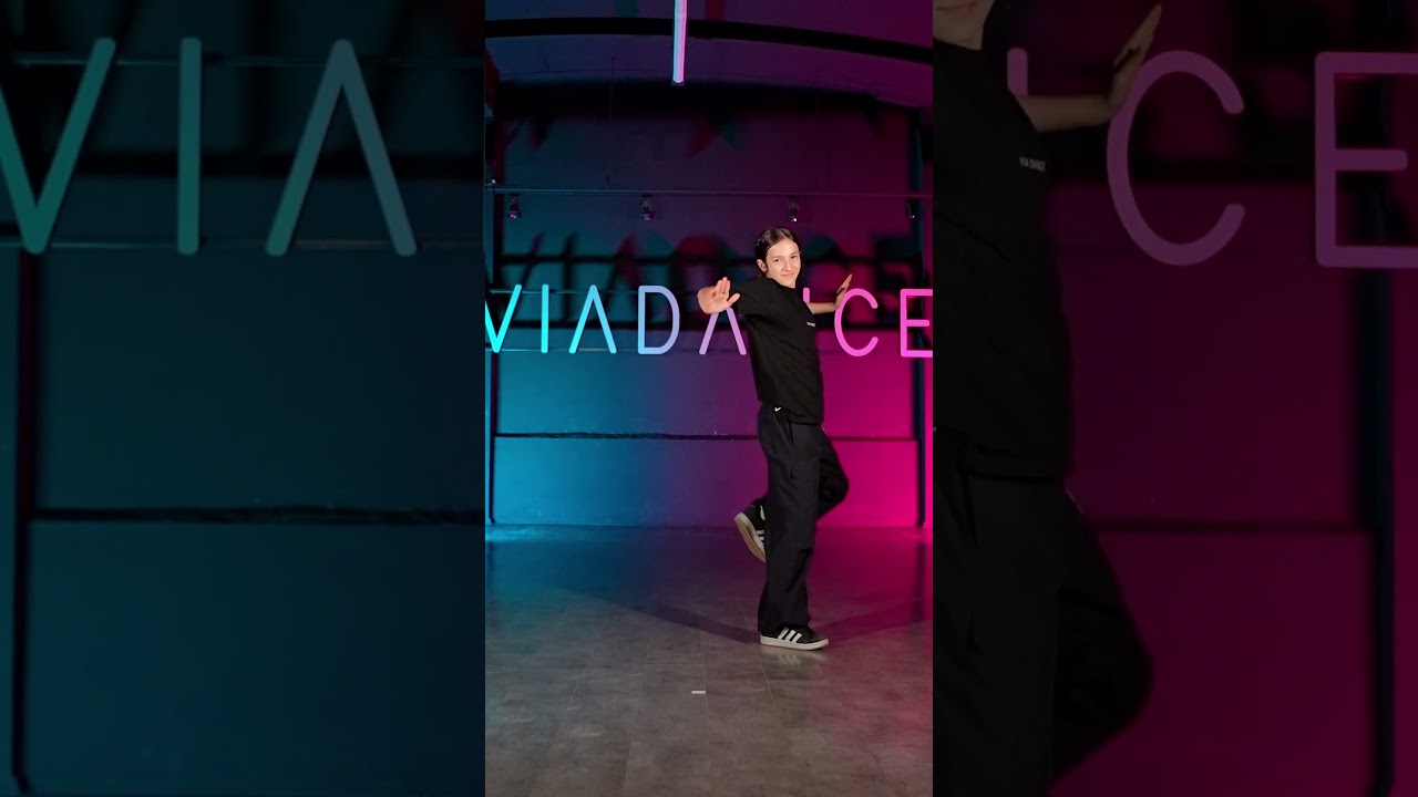 Dans 1 - Daria Kuzadzhyeva