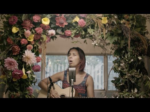 Rhiannon Giddens - "Mal Hombre" // The Bluegrass Situation