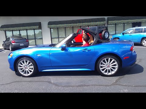 2017 Fiat 124 Spider Convertible Top Operation and Visibility