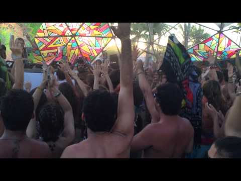 Universo Paralello 2013/2014 - Chill Out @ Rica Amaral