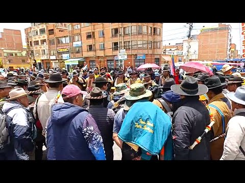Cochabamba y El Alto masifican bloqueo nacional contra Rodrigo Paz exigen su renuncia