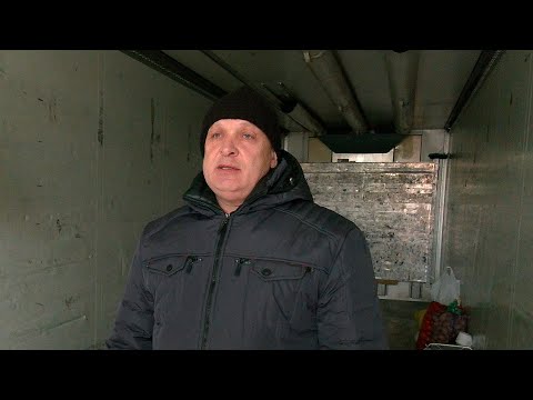 Дальнобойщик Олег рассказал, как живет на стоянке в Гомеле в 100 километрах от родного Чернигова видео