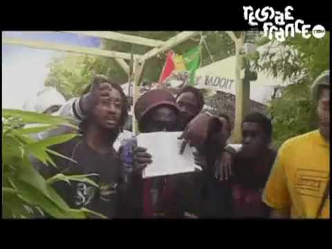 Lyricson Feat Suga Moss Live Upright