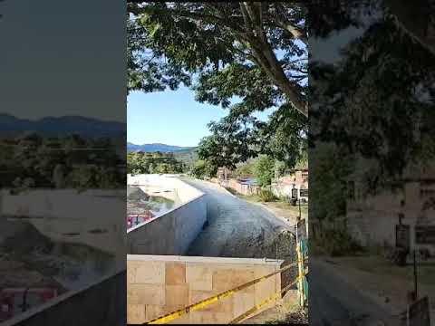 Solución al problema del puente de Riofrío en el Valle Del Cauca.