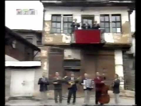 Raspeani Kratovcani - Mome sedi na pendjere