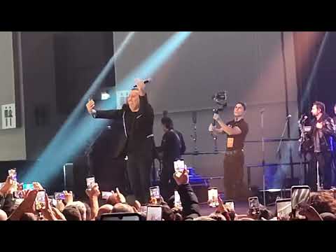 Haluk Levent  Karlsruhe Konseri *Sahneye Muhteşem Giriş *Aşkım Mapushane 