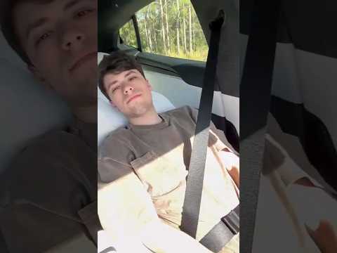 DNF are so cute, the way he says "we're home" 😭💚💙 "