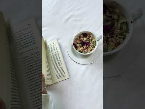 Rose Tea and The hobbit book ✨