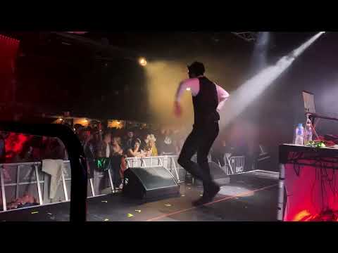 Atom Smith & Emma Lea "Big Bad Wolf" Swingamajig 2023