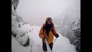 preview picture of video 'Mount Everest Winter Trek 2015 #1 - HEAVY SNOW IN THE MOUNTAINS!'