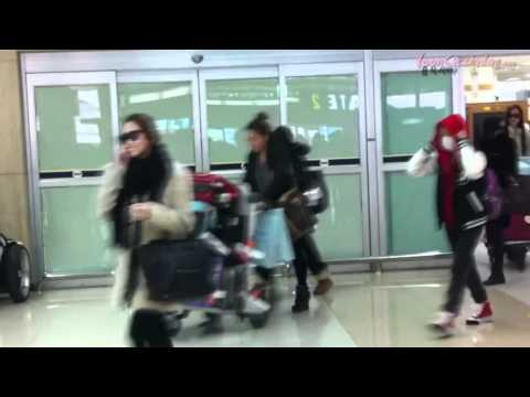 [Fancam]120101 SNSD @ Gimpo Airport