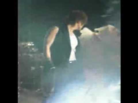 [Fancam] 100328 Yunho in MJ Tribute THIS IS IT concert - Part 1
