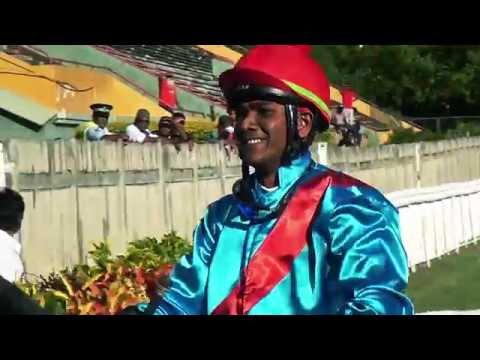 RACING REVIEW 2016 - RACE MEETING 10